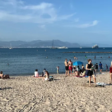 Daire Magnifique Proche Des Plages Garage Prive