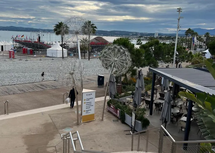 Magnifique Proche Des Plages Garage Prive Apartment Antibes