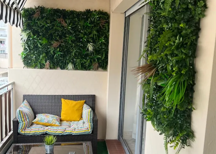 Apartment Magnifique Proche Des Plages Garage Prive