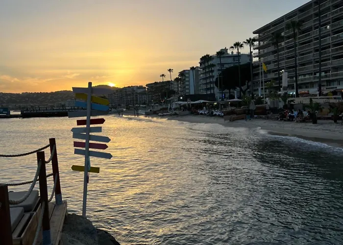 Magnifique Proche Des Plages Garage Prive Apartment